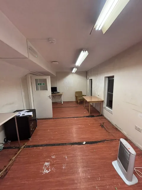 Asbestos artex removal from plasterboard walls in Whitechapel