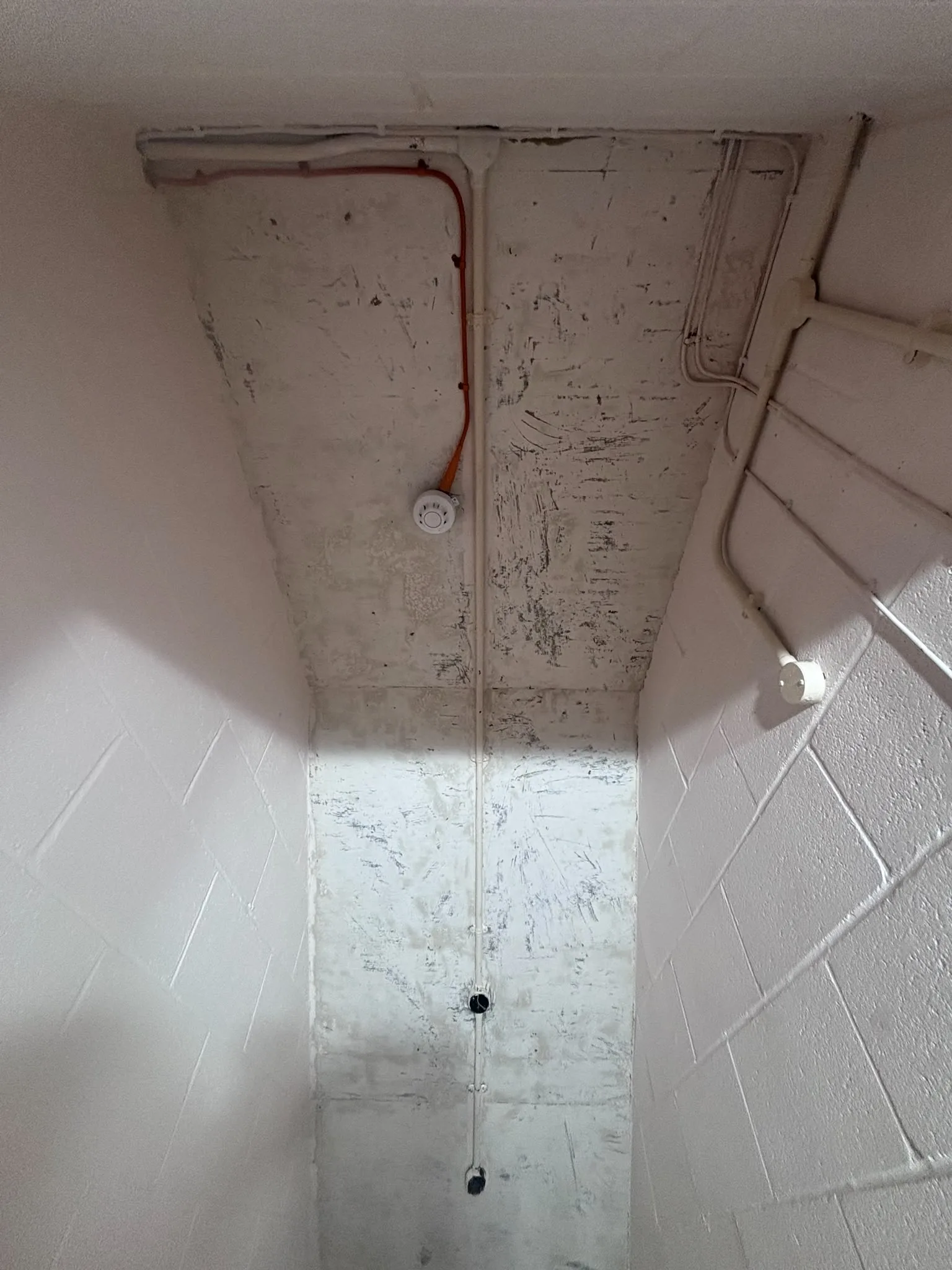 Licensed asbestos gasket removal in a Whitechapel commercial property
