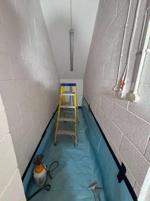 HSE-licensed asbestos gasket strip-out in E1